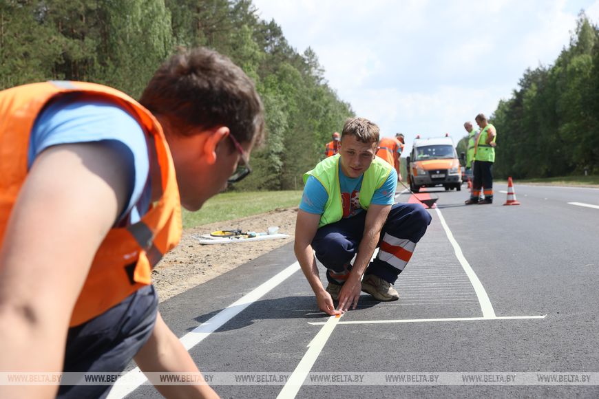 Музыкальная дорога на трассе Р83 к Беловежской пуще — 52 ноты песни «Беловежская пуща».